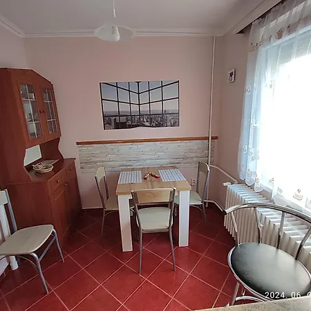 Startpont アパート *